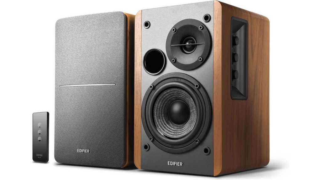 Edifier R1280T bookshelf speakers