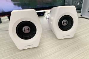 Edifier G2000 PC speaker review: Good looks don’t come cheap